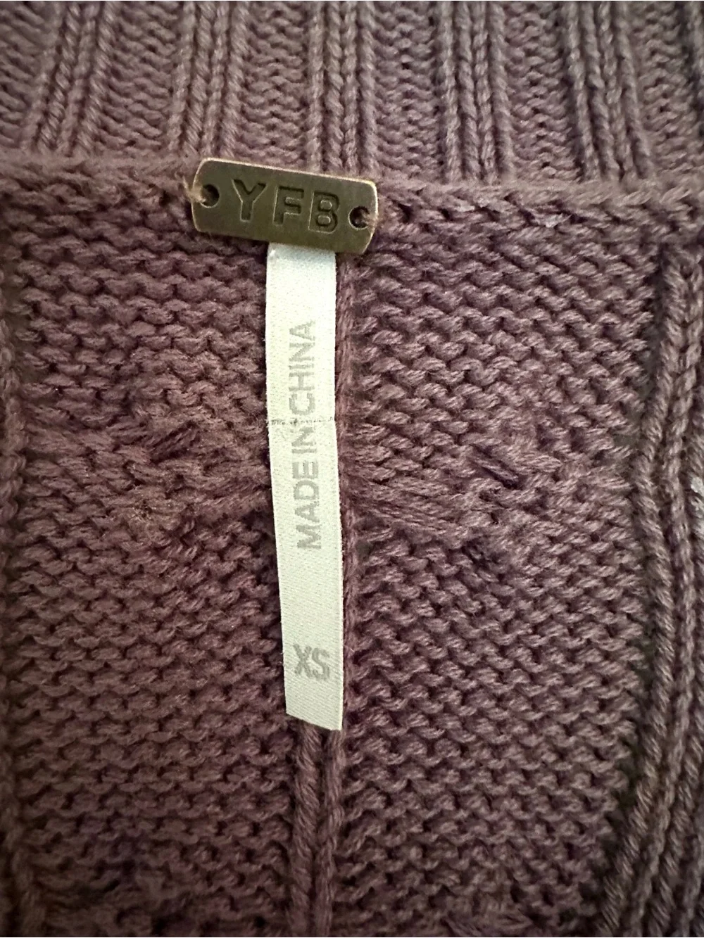 YFB Young Fabulous Broke Metallic Silver Cable V-Neck Sweater Size XS - Picture 6 of 9
